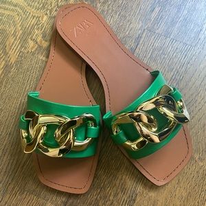 Zara Sandals 💚